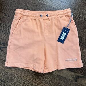 Vineyard Vines Knit Shorts – Melon Peach
Size: Boys S